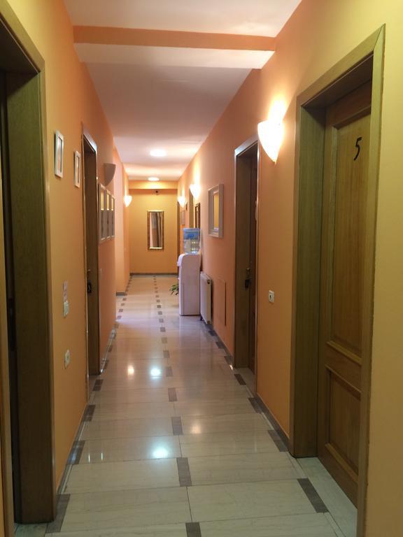 Stephen Center B&B Tirana Exterior foto